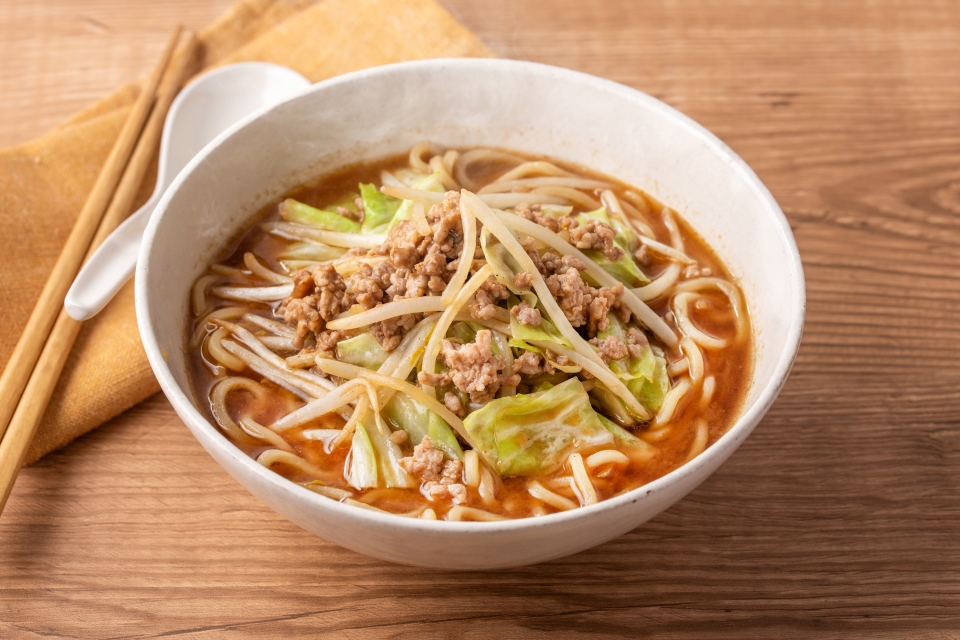 大豆のお肉で味噌ラーメン